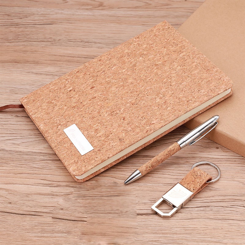 Advanced 3-in-1 Combo Set Customised Personalised Corporate A6 Cork Notebook Keychain Pen Made Metal Business Gift Sets for 2