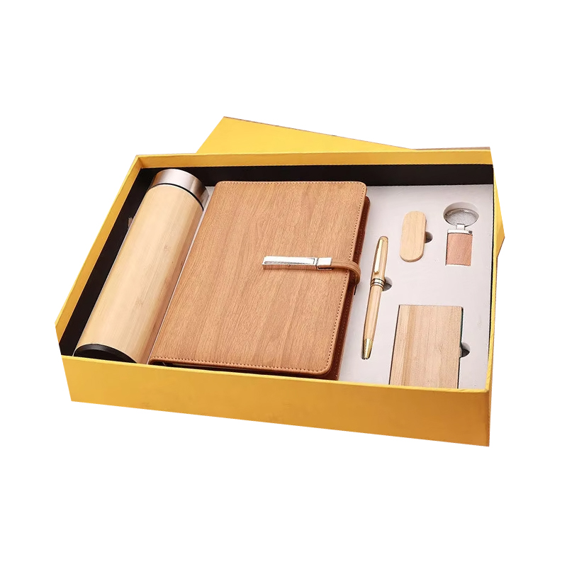 Luxury Custom Wooden Notebook with Pen Vacuum Flask Flash Drive Set Bamboo Gfit Promotional Items Corporate Business Gift Sets