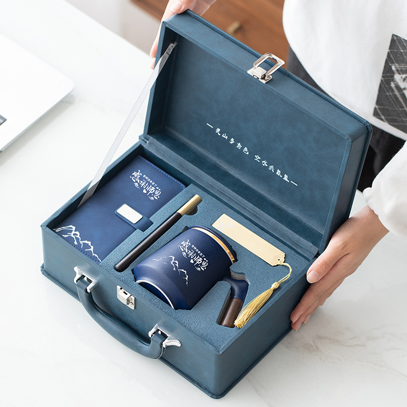 Wholesale Promotional Office Gifts Ceramic Luxury Custom Logo Bookmarks Notebook Pen Tea Cups Laptops Business Gift Set