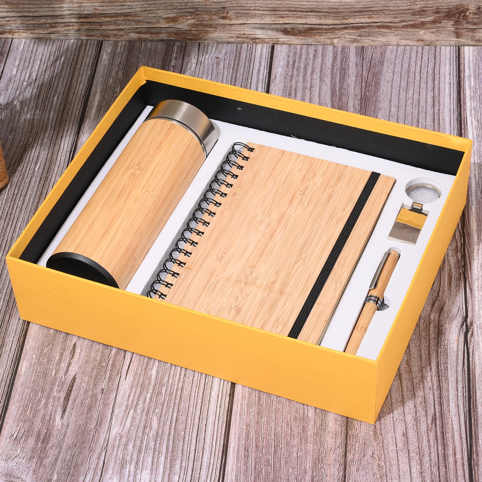 Eco Custom logo Promotional Wood A5 Notebook Thermos Flask Pen Keychain 4in1 Corporate Gift Box Set Business Gift Set for Man 2