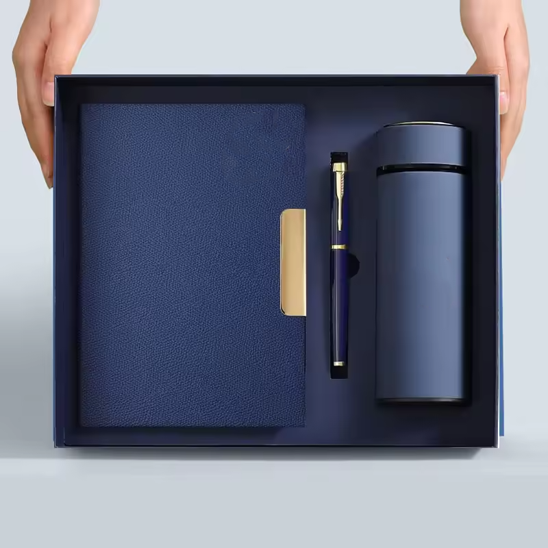 Christmas Corporate Notebook A5 Journal Business Gift Thermos Cup Custom Notebooks and Pen Set With Pen and Water Bottle