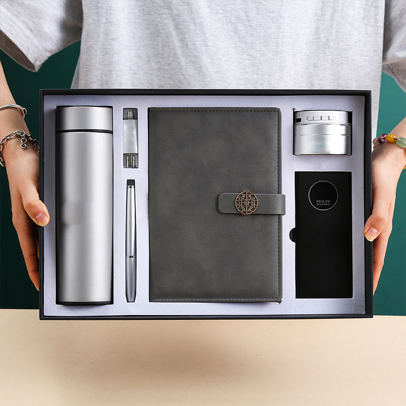 Promotional High Quality Notebook with Pen Ceremony Corporate Promotional Bank Insurance 7 in 1 Gift Sets Luxury for Employee 3