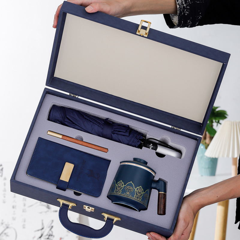 2025 New Arrival Umbrella + Notebook + Cup + Pen Corporate Office Promotions Publicity Customized business gift sets for VIP