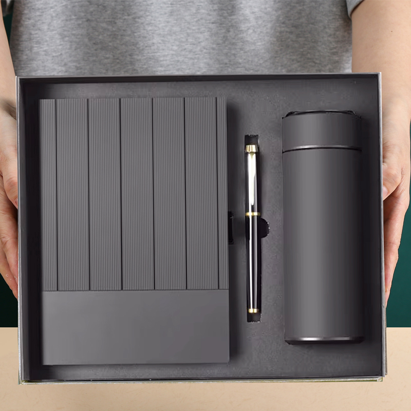 Custom Logo Luxury Business LED Smart Water Bottle Gift Set with USB Drive Metal Pen Notebook & Diary-Wedding/Christmas/New Year
