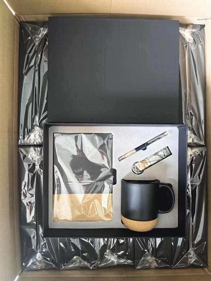 Hot Sale Coffee Mug Cup Notebook With Pen Luxury Business Gift Box Custom Office Corporate Wood Gift Set for Salon Anniversary 2