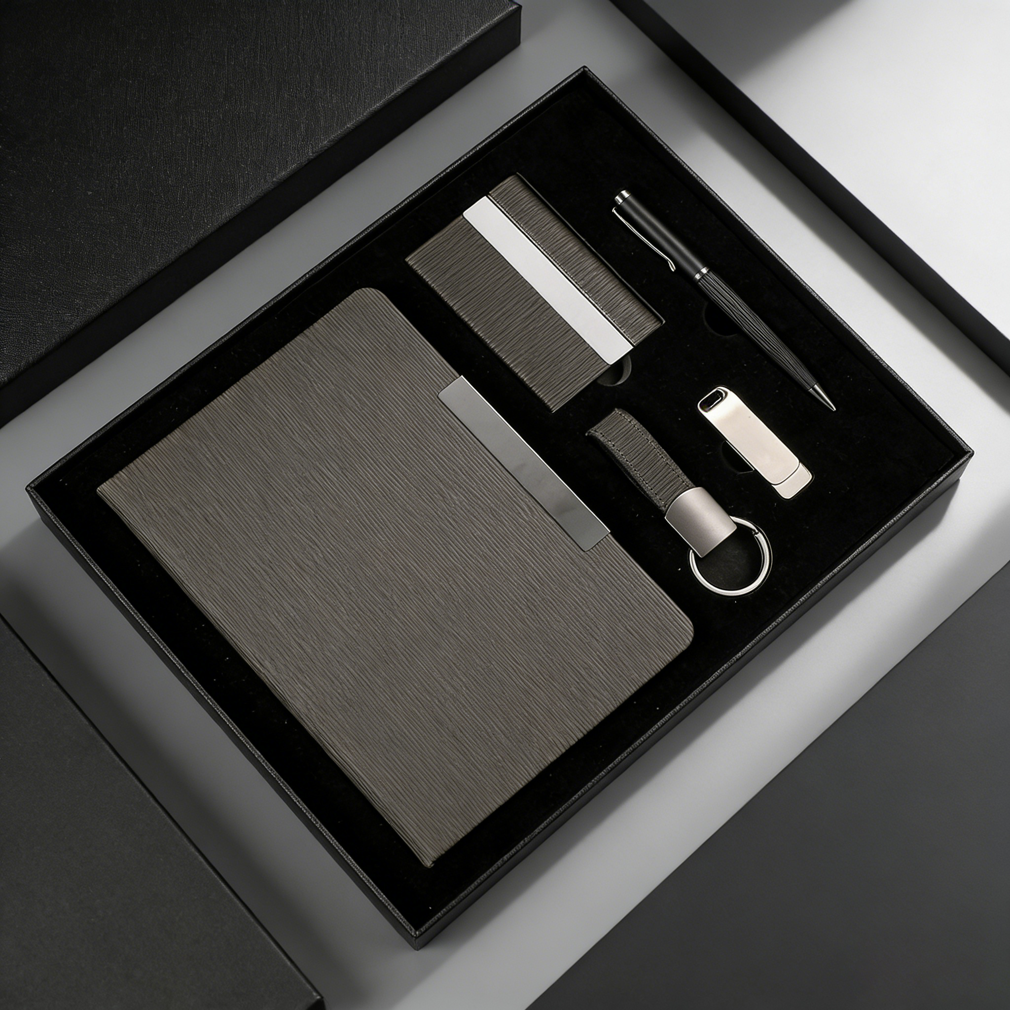 2026 Corporate Business Gift Box Customized Leather A5 Notebook Card Holder Pen Usb Set Luxury Promotional Product Wholesale