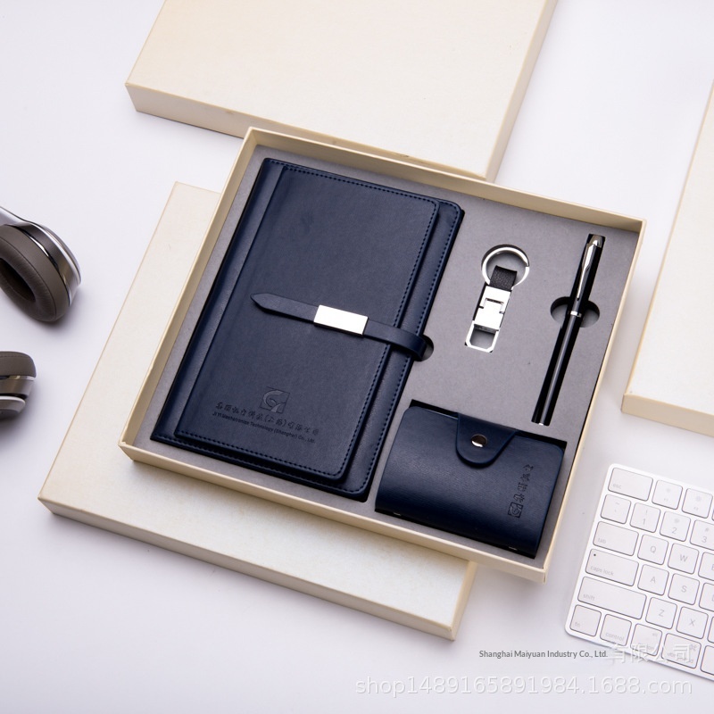 Personalized  VIP Leather Notebook Metal Pen Keychein Card Holder Executive Custom Logo Business Gift Set