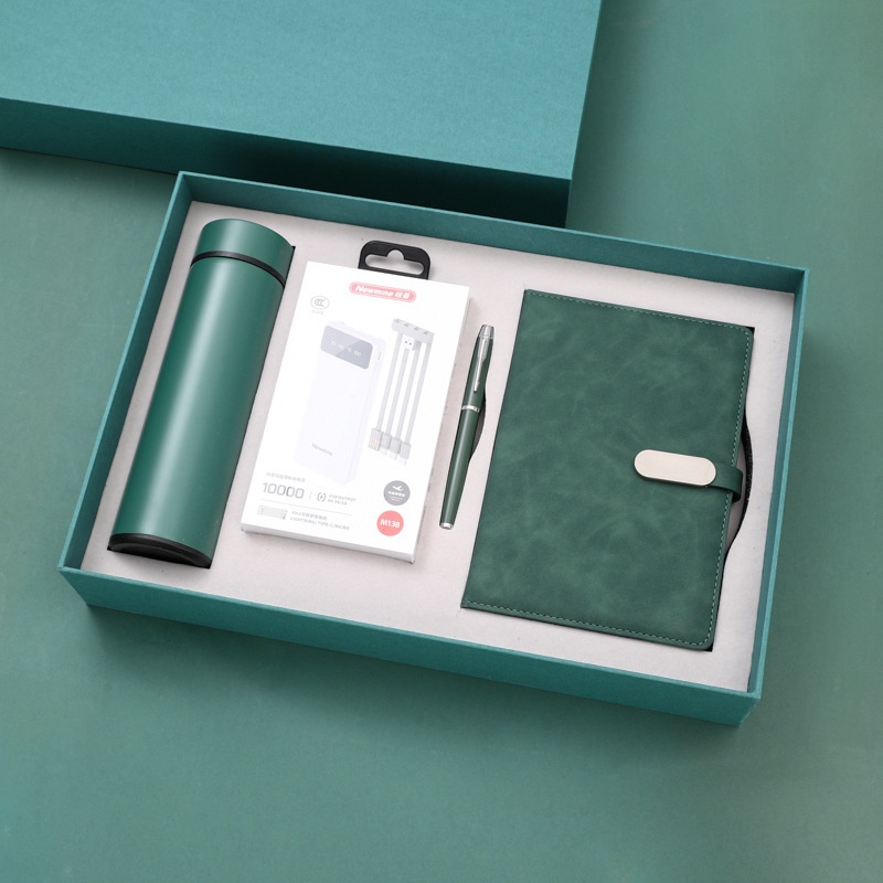 Business Wedding Souvenir Personalized Notebook Pen Vacuum Flask Set Conference Business Gift Set with Power Bank